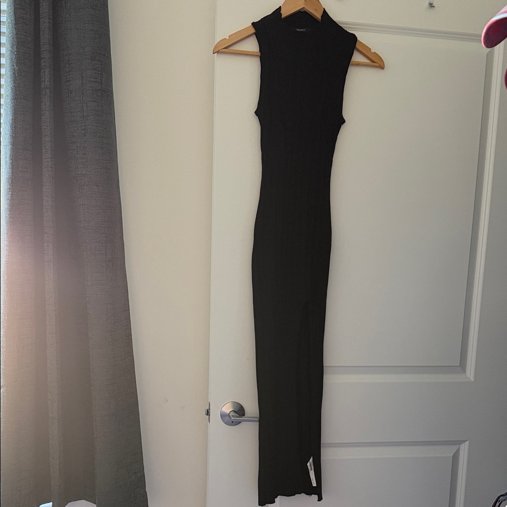 Elegant Black Sleeveless Dress